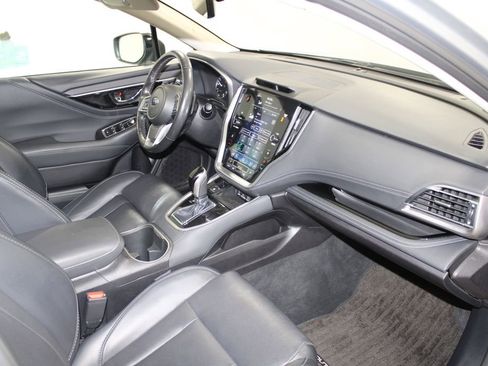 Used 2023 Subaru Outback Limited image 27