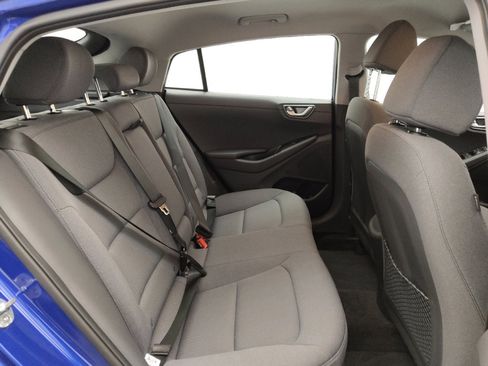 Used 2021 Hyundai Ioniq SE FWD image 19