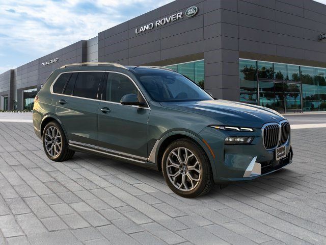 Used 2026 BMW X7 xDrive40i AWD/4WD image 7