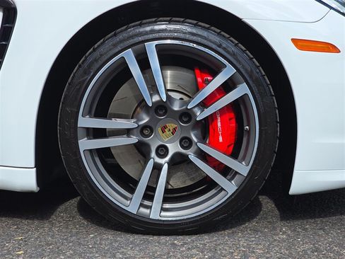 Used 2014 Porsche Panamera AWD/4WD image 39