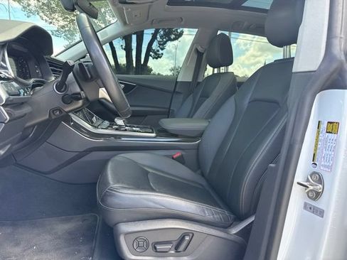 Used 2021 Audi Q8 Premium Plus w/ Premium Plus Package AWD/4WD image 5