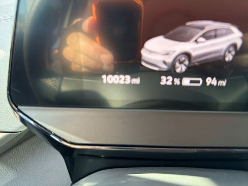 Used 2023 Volkswagen ID.4 Pro S Plus image 19