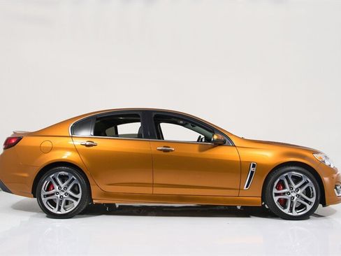 Used 2017 Chevrolet SS RWD image 11