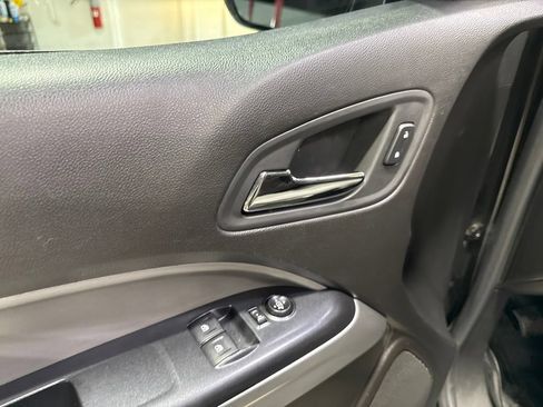 Used 2016 Chevrolet Colorado LT w/ LT Convenience Package RWD image 26
