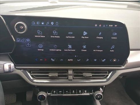 Used 2024 Chevrolet Equinox EV RS AWD/4WD image 15