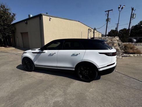 Certified 2021 Land Rover Range Rover Velar R-Dynamic S AWD/4WD image 4