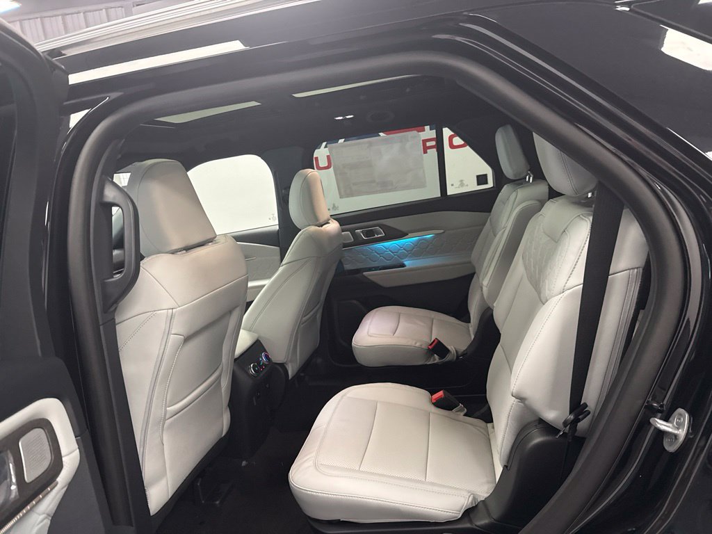 New 2027 Ford Explorer Platinum w/ 3.0L Ultimate Package AWD/4WD image 23