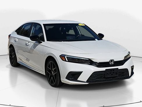 Used 2024 Honda Civic Sport image 1