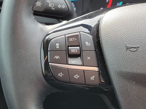 Used 2022 Ford Escape SE w/ SE Sport Appearance Package FWD image 21