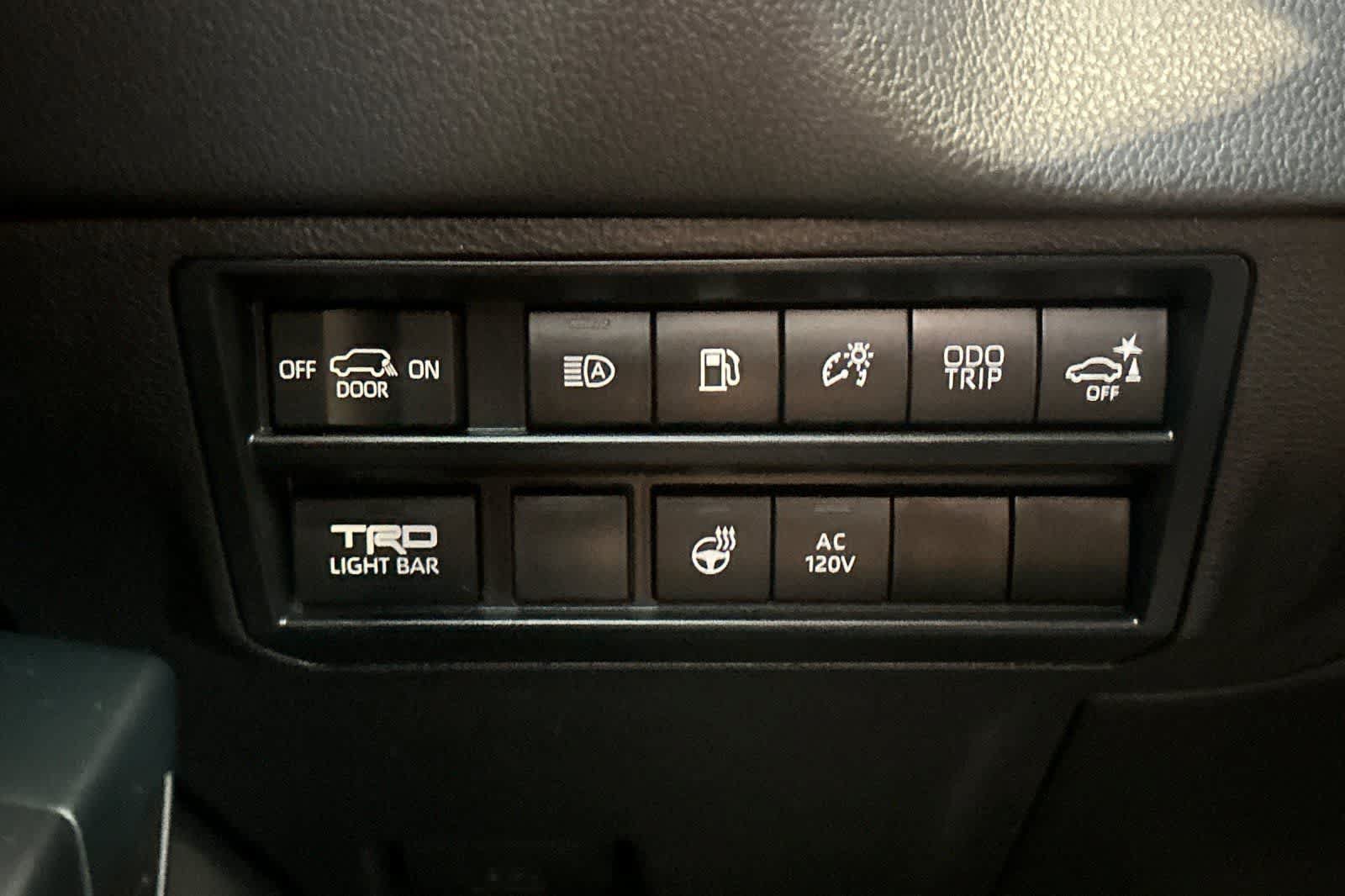 Used 2024 Toyota Sequoia TRD Pro AWD/4WD image 33