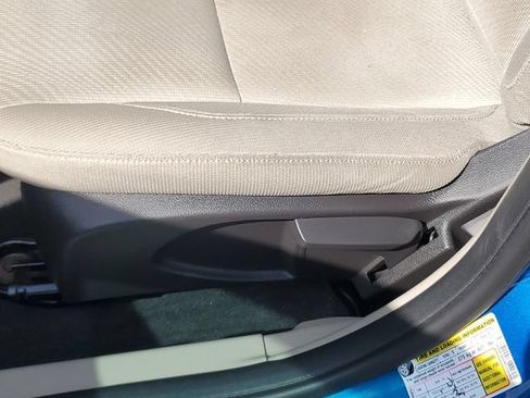 Used 2015 Ford Focus Electric Hatchback FWD image 25