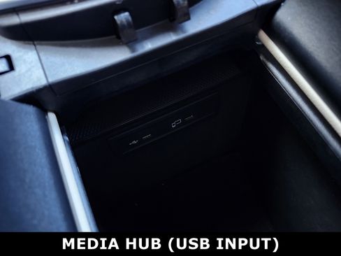 Used 2022 Mercedes-Benz GLC 300 4MATIC image 8