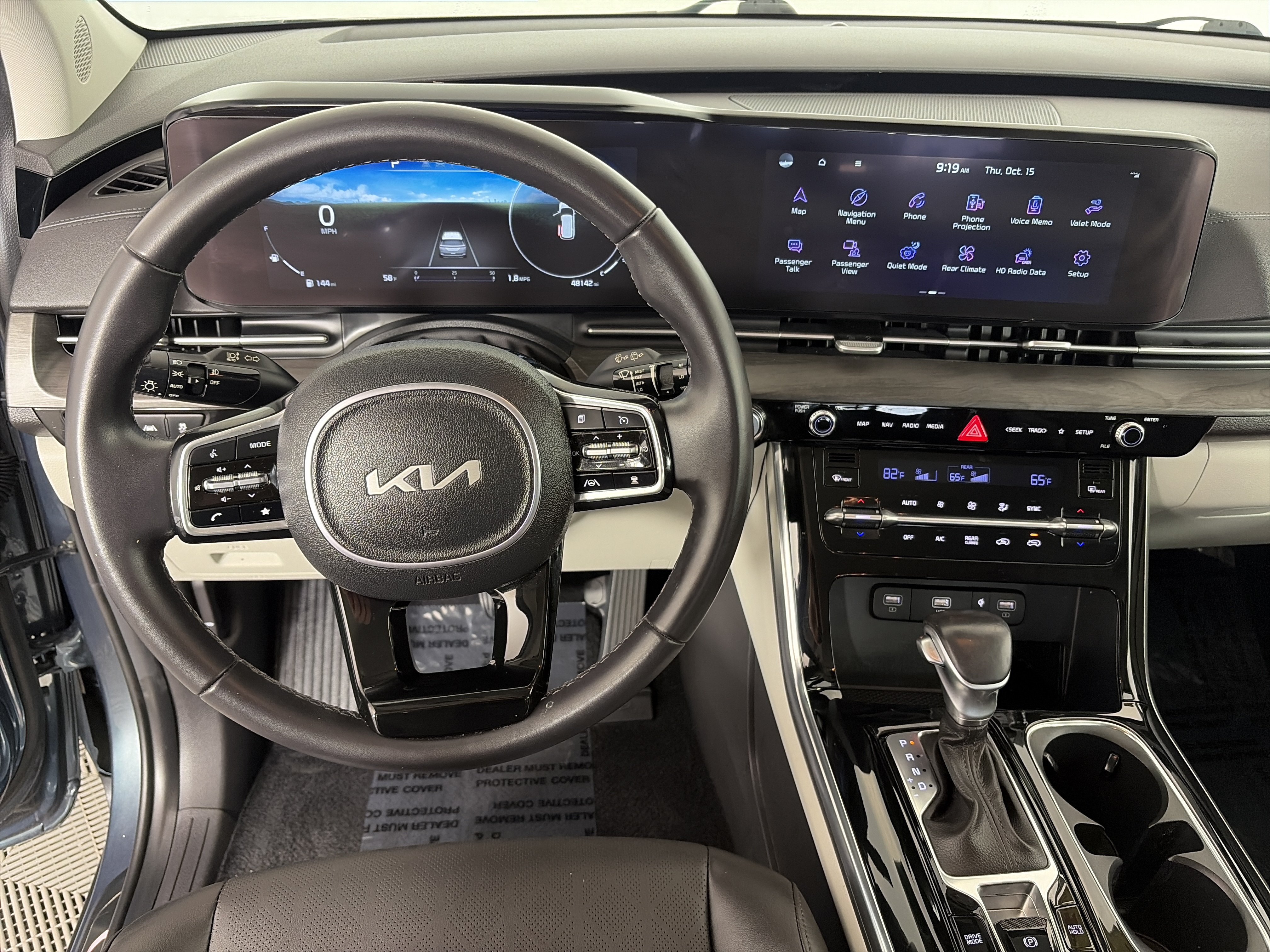 Certified 2024 Kia Carnival SX FWD image 3