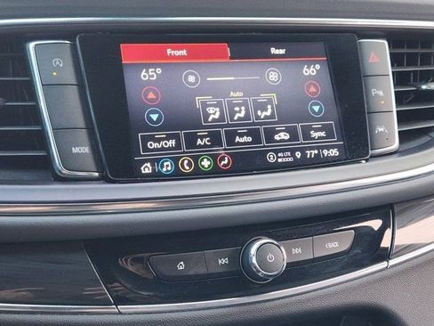 Used 2022 Buick Enclave Essence w/ Sport Touring Edition image 22