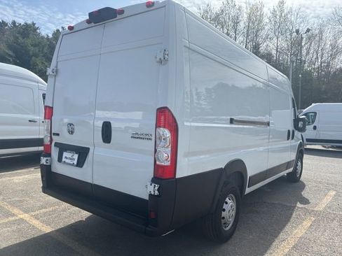 Used 2023 RAM ProMaster 3500 w/ Convenience Group FWD image 3