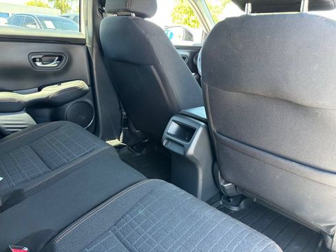 Certified 2025 Honda HR-V Sport image 11