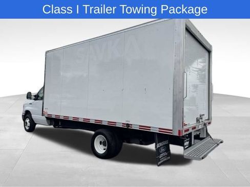 Used 2023 Ford E-450 and Econoline 450 Super Duty w/ Power Windows & Locks Group RWD image 6