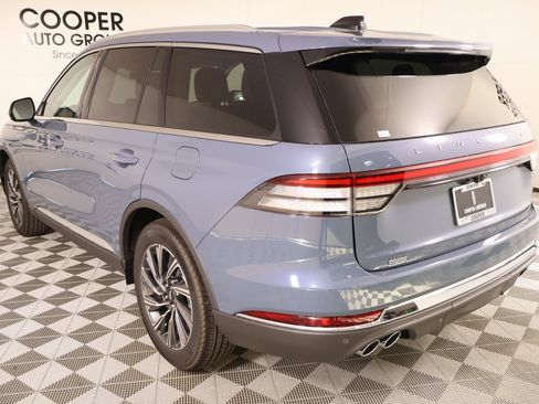New 2026 Lincoln Aviator 2WD image 23