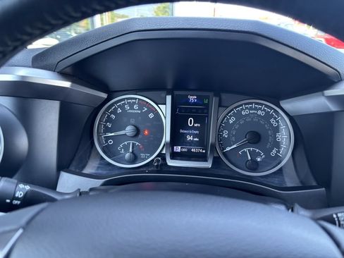 Used 2023 Toyota Tacoma Limited AWD/4WD image 18