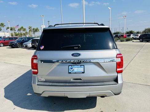 Used 2021 Ford Expedition XLT image 5