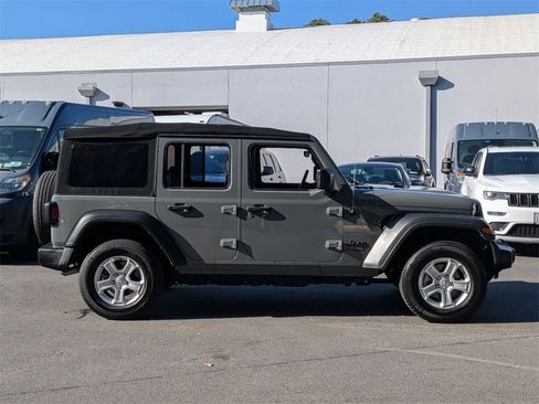 Certified 2022 Jeep Wrangler Unlimited Sport image 2