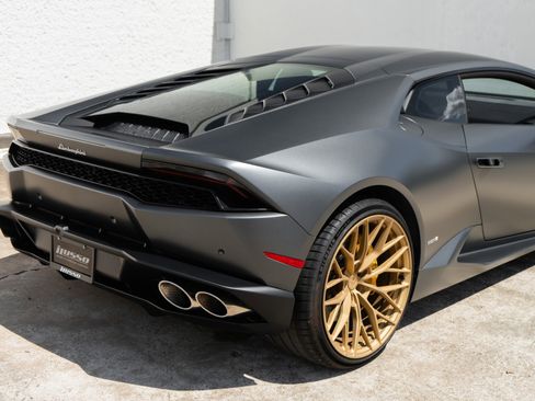 Used 2015 Lamborghini Huracan LP 610-4 AWD/4WD image 16