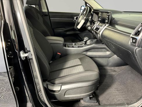 Certified 2023 Kia Sorento LX FWD image 26