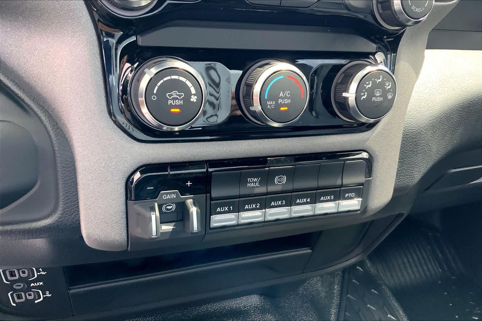 New 2026 RAM 4500 Tradesman AWD/4WD image 16