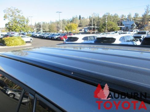 New 2026 Toyota Highlander XSE image 7