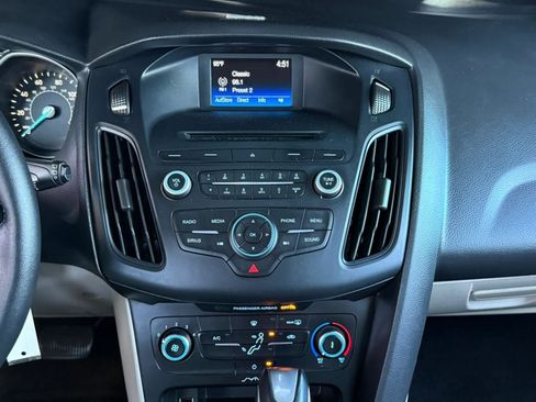 Used 2015 Ford Focus SE w/ SE Sport Package FWD image 51