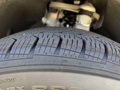 Certified 2025 Mercedes-Benz GLC 350e 4MATIC image 12