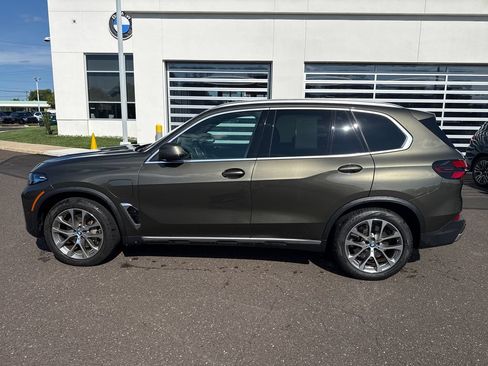 Used 2024 BMW X5 xDrive50e w/ Premium Package AWD/4WD image 2