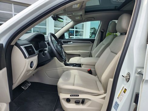 Used 2019 Volkswagen Atlas SEL R-Line image 27