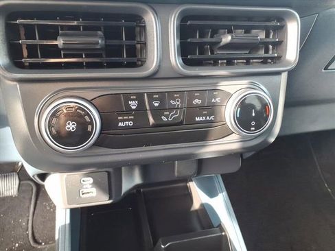 Certified 2024 Ford Maverick XL image 20