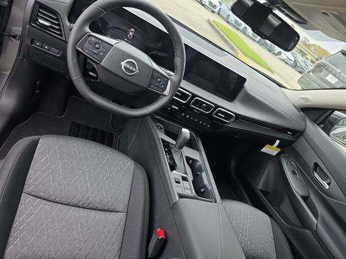 New 2026 Nissan Sentra SV FWD image 4