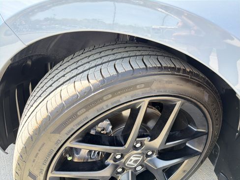 Used 2024 Honda Civic Si image 3