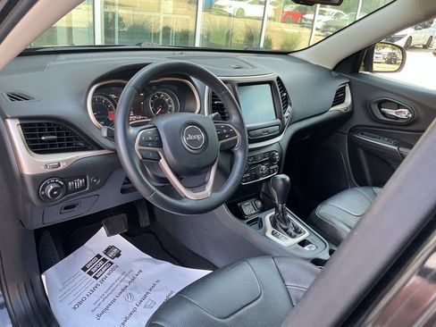 Used 2014 Jeep Cherokee Limited FWD image 10