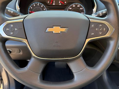 Used 2020 Chevrolet Traverse LS image 15