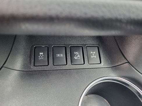 Used 2017 Toyota Highlander XLE image 29