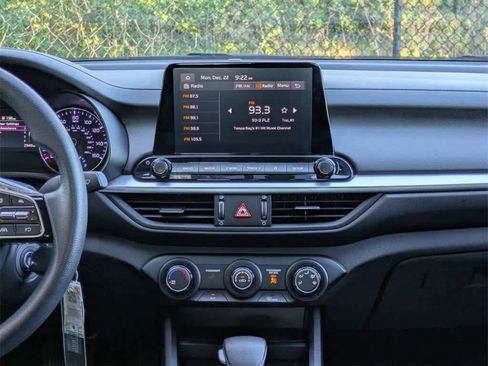 Used 2024 Kia Forte LXS image 17