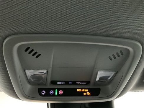 Used 2023 Chevrolet Malibu LT image 34