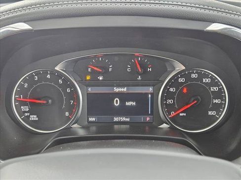 Used 2025 Chevrolet Blazer LT FWD image 11