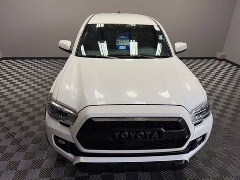 Used 2019 Toyota Tacoma TRD Off-Road image 5