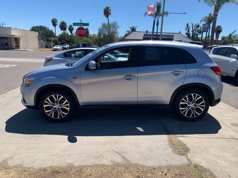 Used 2017 Mitsubishi Outlander Sport ES FWD image 5