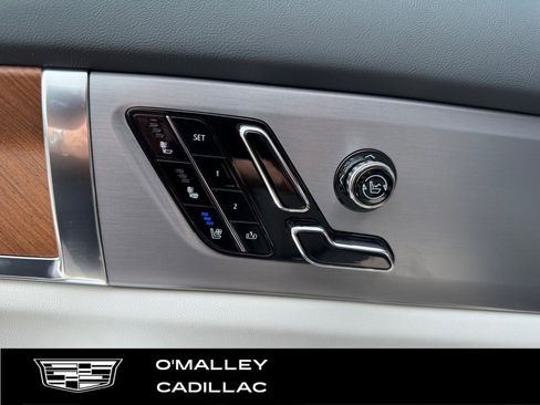 New 2026 Cadillac Vistiq Luxury w/ LPO, Floor Liner Package image 20