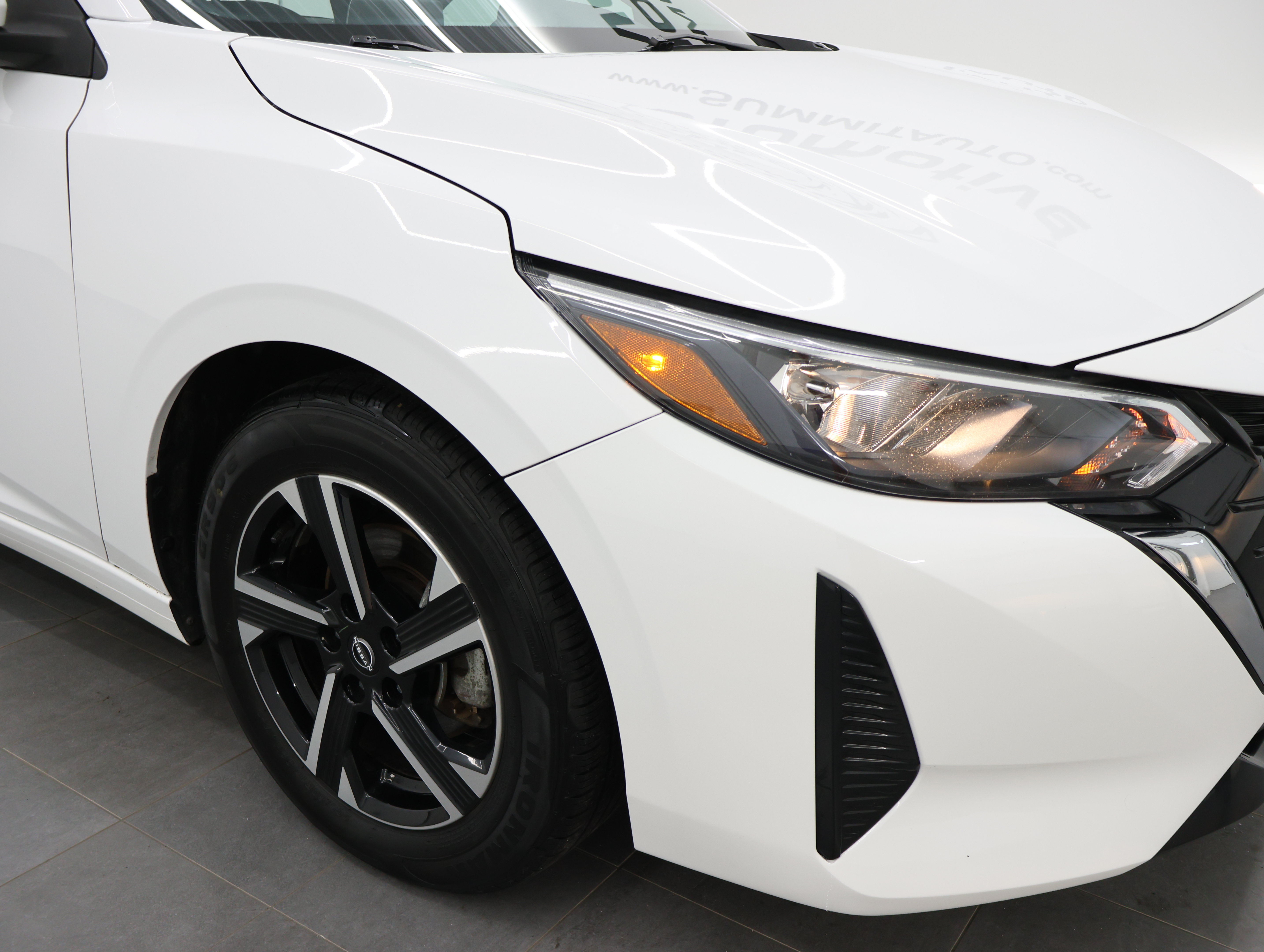 Used 2024 Nissan Sentra SV FWD image 22