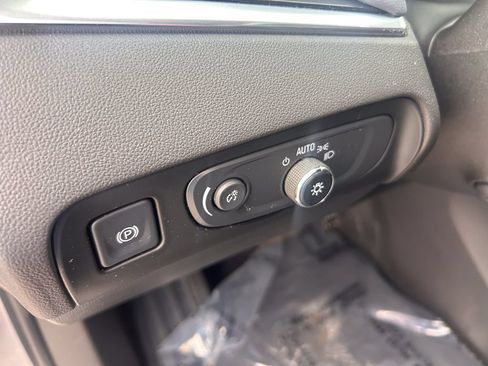 Used 2021 Buick Enclave Premium w/ Sun and Sites Package AWD/4WD image 11
