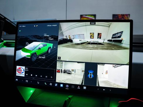 Used 2024 Tesla Cybertruck AWD Crew Cab image 83