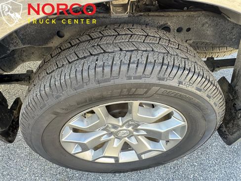 Used 2021 Nissan Frontier SV RWD image 11