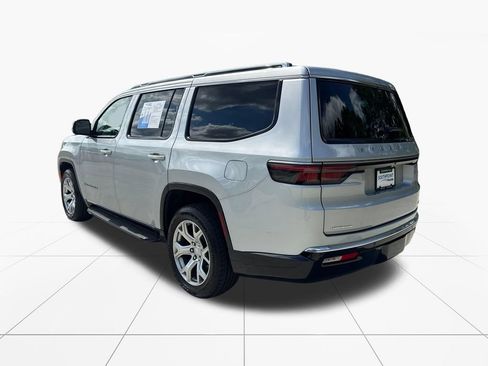Used 2022 Jeep Wagoneer Series II AWD/4WD image 6
